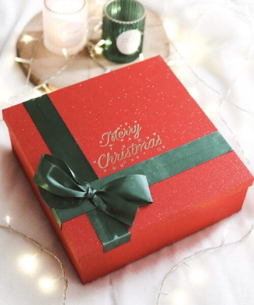 Personalised Christmas Giftbox – 1 Mug & Fluffy Socks – NEARLY SOLD OUT